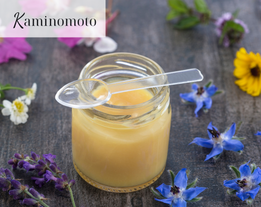 Uống sữa ong chúa